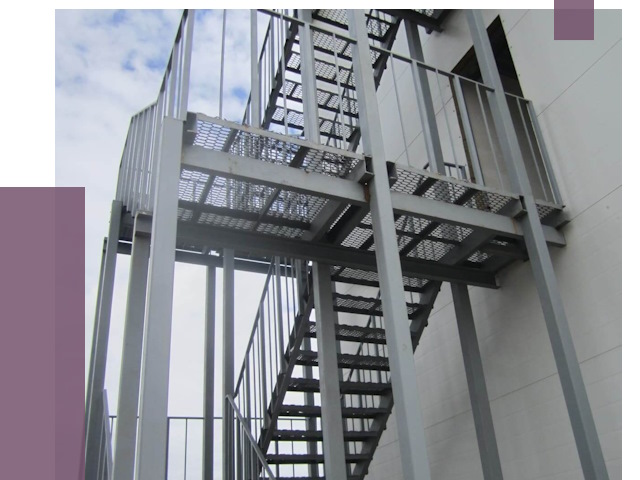 Монтаж пожарных лестниц в Апатитах от 7883 руб.