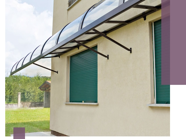 Козырьки над окнами в Апатитах — изготовление и монтаж по выгоде