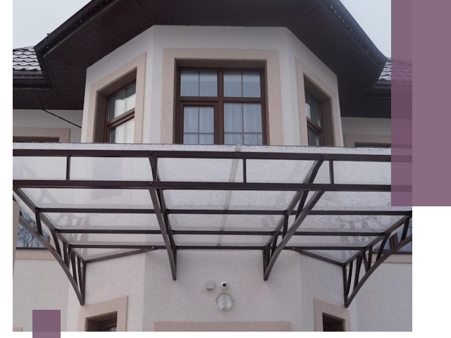 Козырьки из поликарбоната под ключ в Апатитах