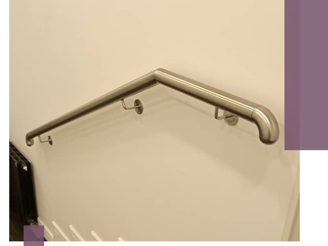 Изготовление пристенных поручней в Апатитах под ключ за сроки